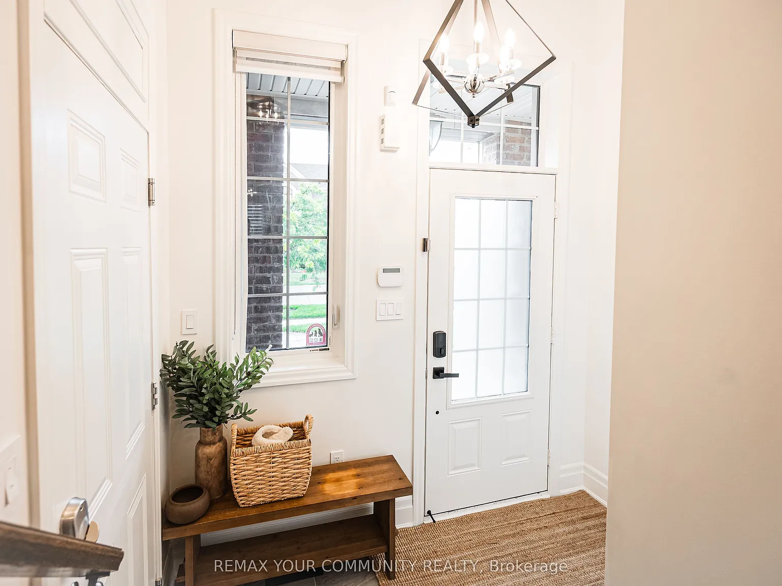 4 bed, $5,000 — Photo 3