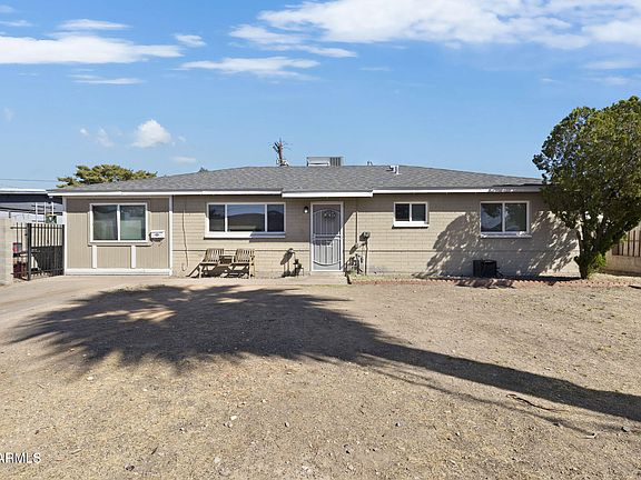 3rd image of 418 E ORCHID Lane