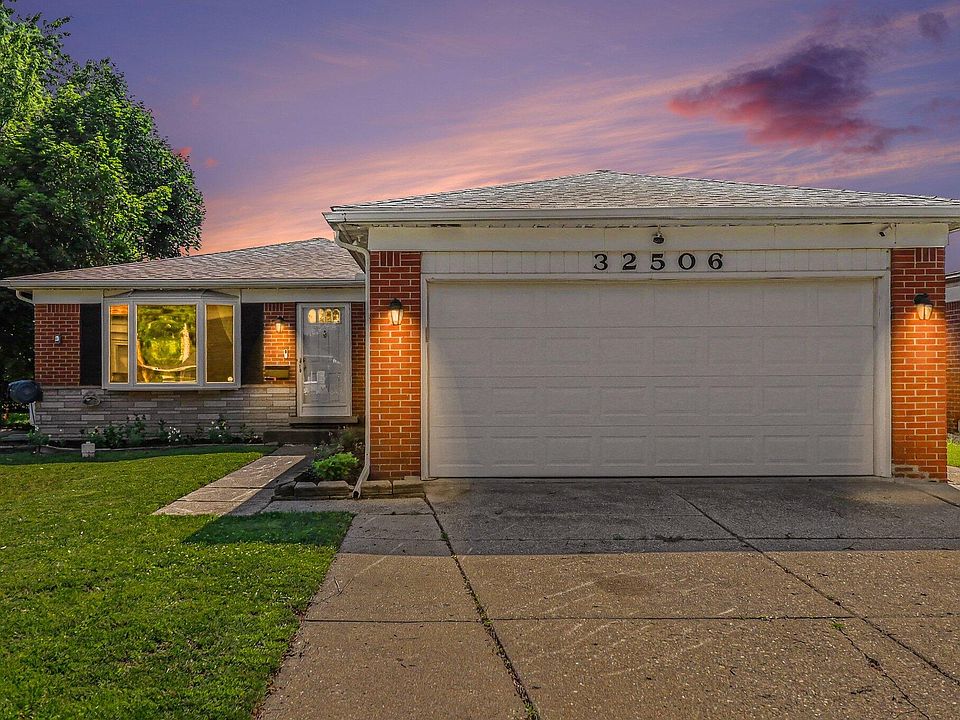 1st image of 32506 Shawn Dr
