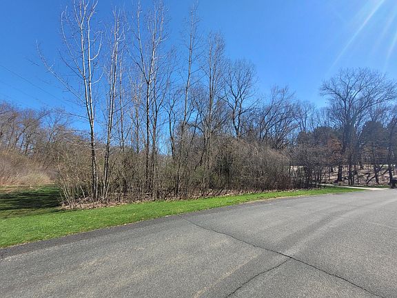 4th image of Marsh Ridge Trl