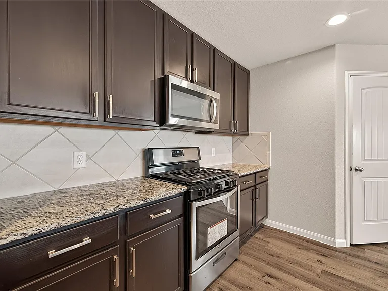 3302 Alberelli Dr — Photo 12