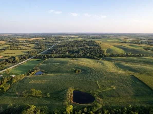 0 S 45th Rd, Lacona, IA 50139