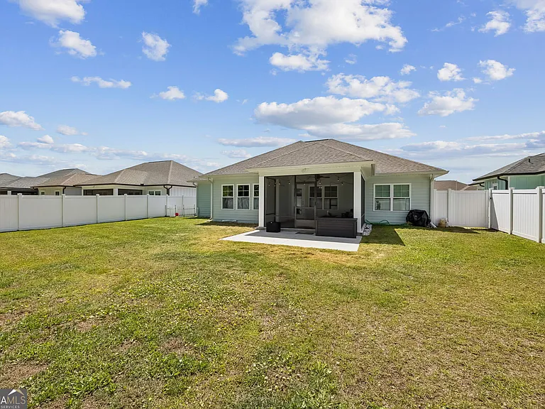 152 Verano St — Photo 37