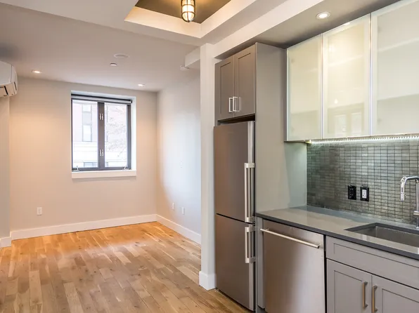 185 Leonard Street image 1 of 16