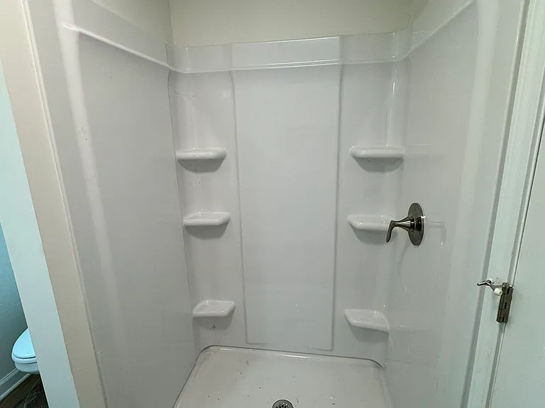 185 Lee Path #B — Photo 11