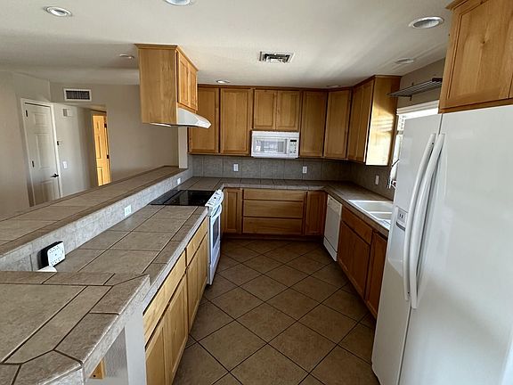 5th image of 2992 Inca Dr