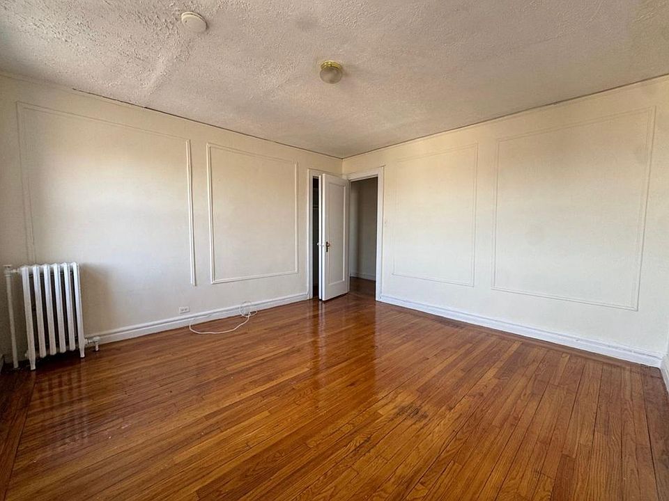 2nd image of 50 Park Ave #B25