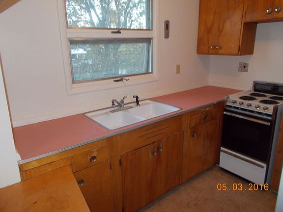 2nd image of 945 N 19th St APT 2