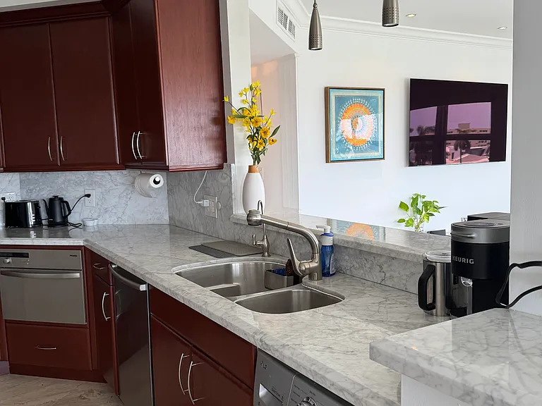 1000 Lowry St #7E — Photo 27
