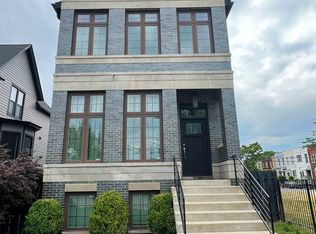 722 E 44th St, Chicago, IL 60653
