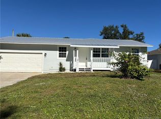 795 Rolling Hill Dr, Sebastian, FL 32958