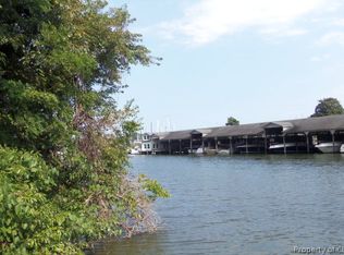 8108 Terrapin Cove Rd, Gloucester Pt, VA 23062