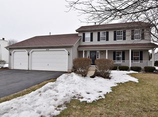 648 Cambridge Ave, Elburn, IL 60119