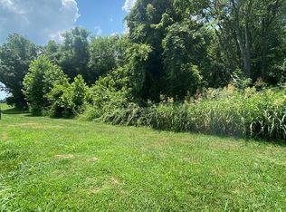 237 Hugh Hunter Rd, Oak Grove, KY 42262