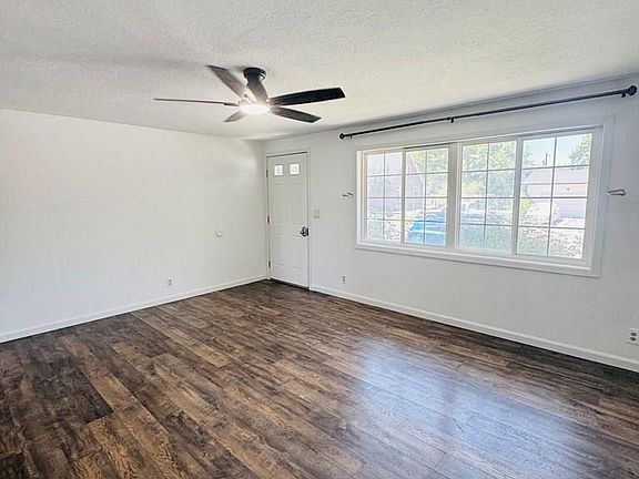 3rd image of 4864 Joy St