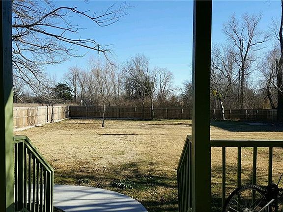 2nd image of 4133 Meyers Ln