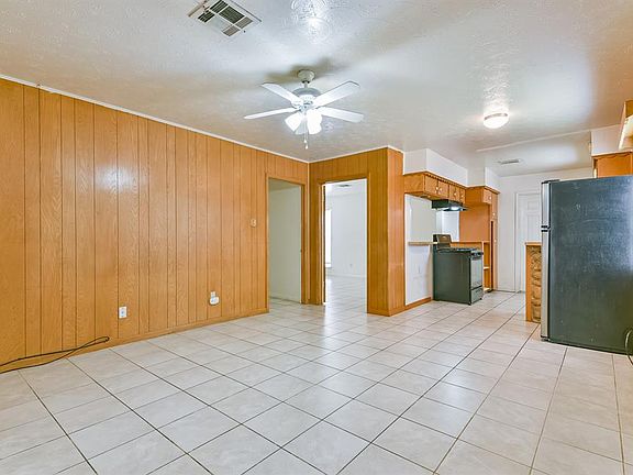 5th image of 10607 Thornlea Dr