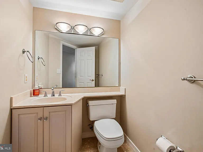 5809 Nicholson Ln #1001 — Photo 83
