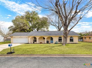1629 Driftwood Dr, Seguin, TX 78155