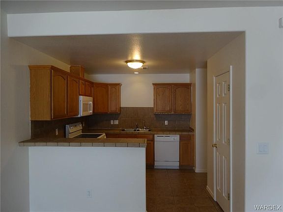 5th image of 1792 Wendell Ave