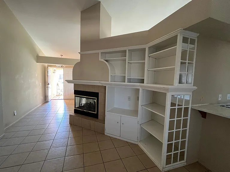 12255 Half Moon Cir — Photo 4