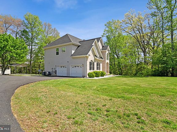 5th image of 14010 Arnette Pl