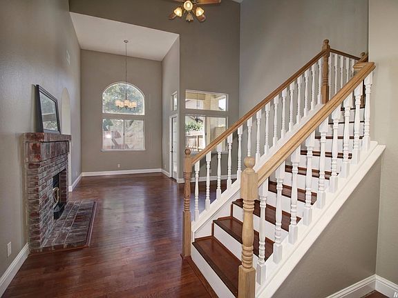 5th image of 4016 Lowdan Ct