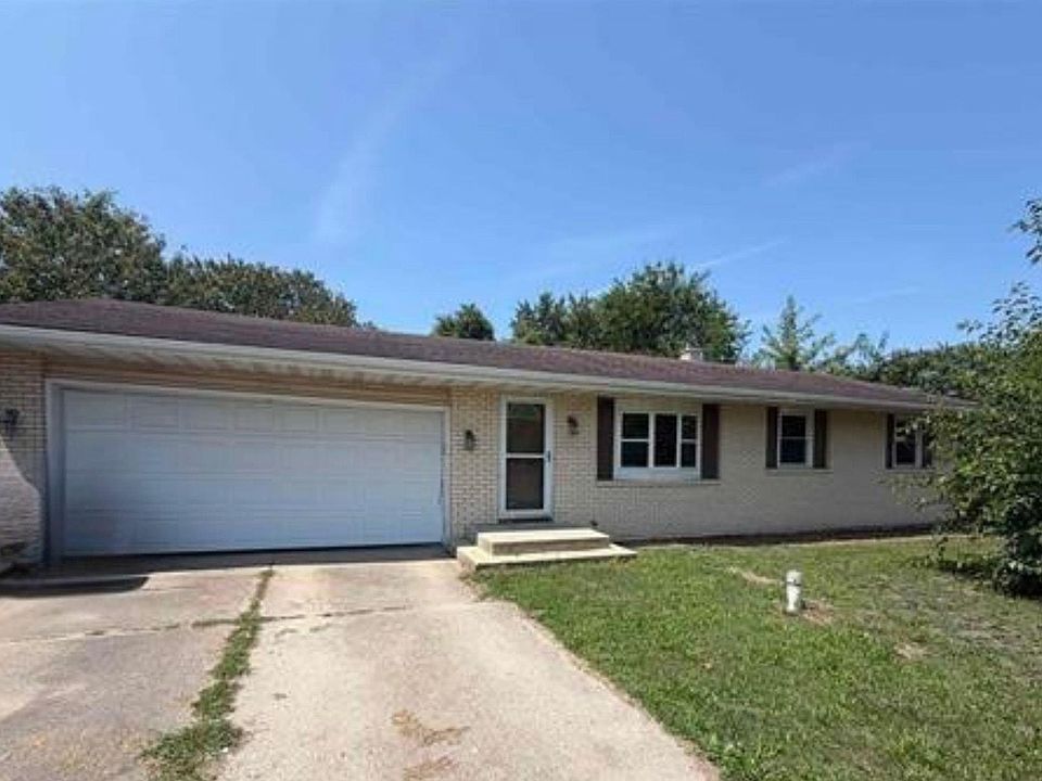 1st image of 2806 Sharon St