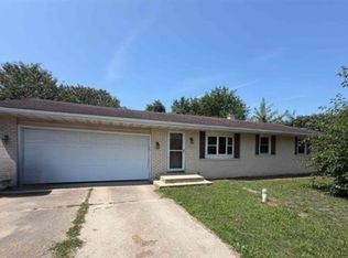 2806 Sharon St, Winona Lake, IN 46590