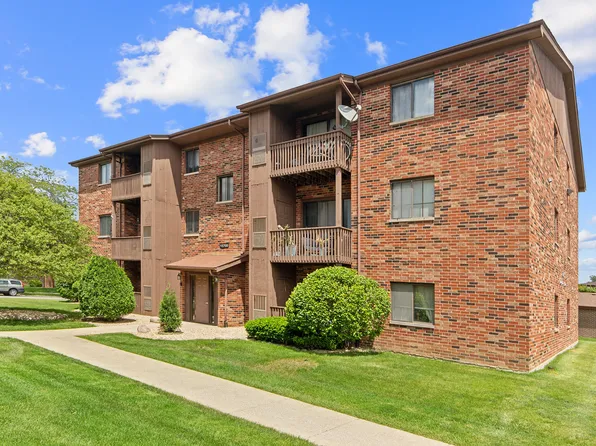 15709 Peggy Ln APT 4, Oak Forest, IL 60452