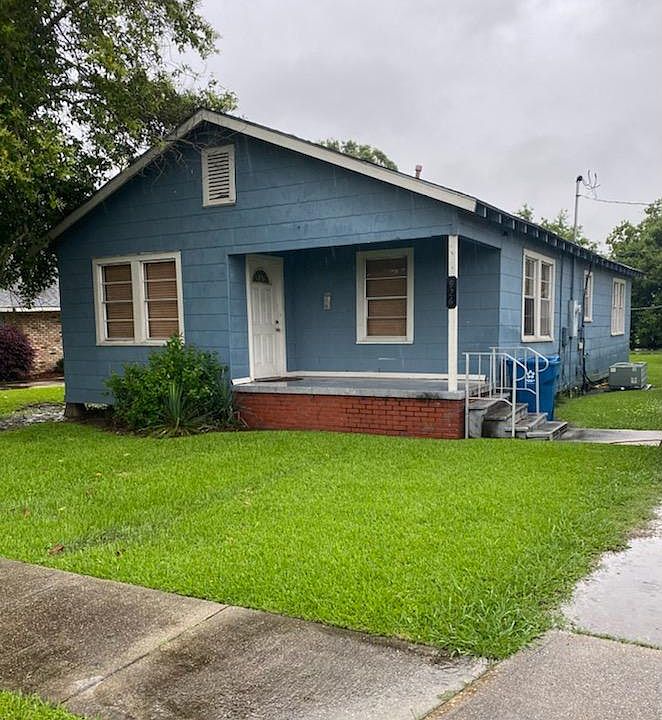 1st image of 926 Louisiana Ave