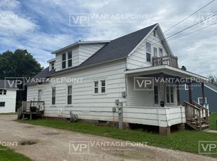 1284 Elmore St, Green Bay, WI 54303