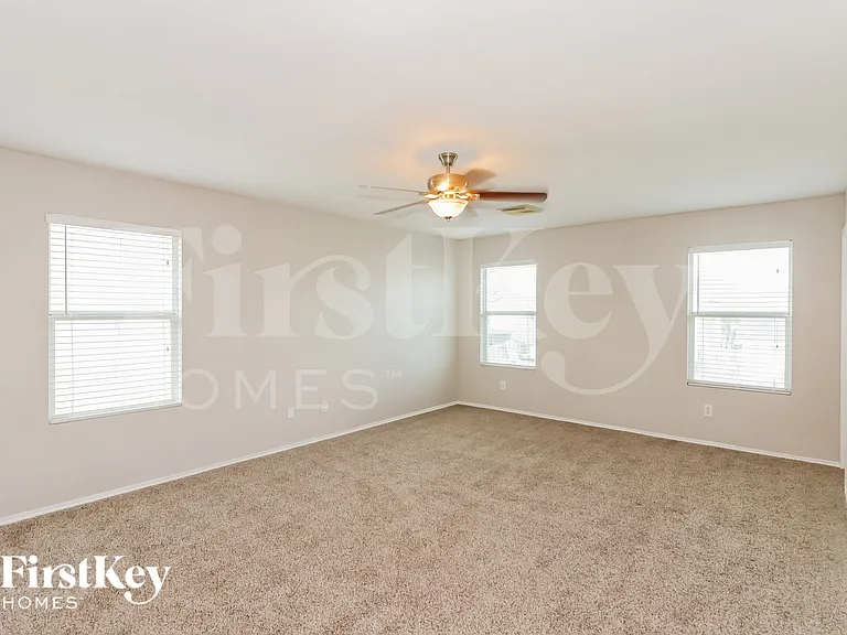 5018 Cottage Creek Ln — Photo 8