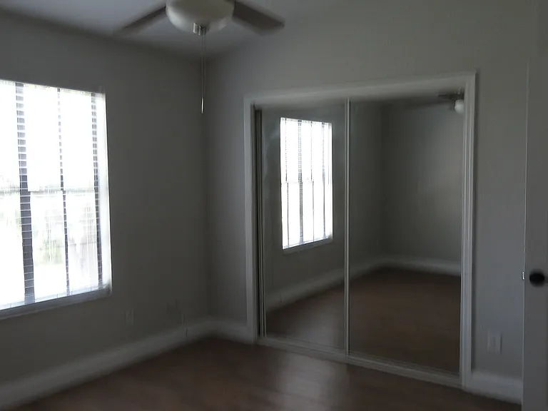 4002 Brigadoon Cir — Photo 30