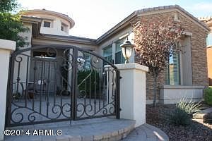 3rd image of 1817 E Victoria St
