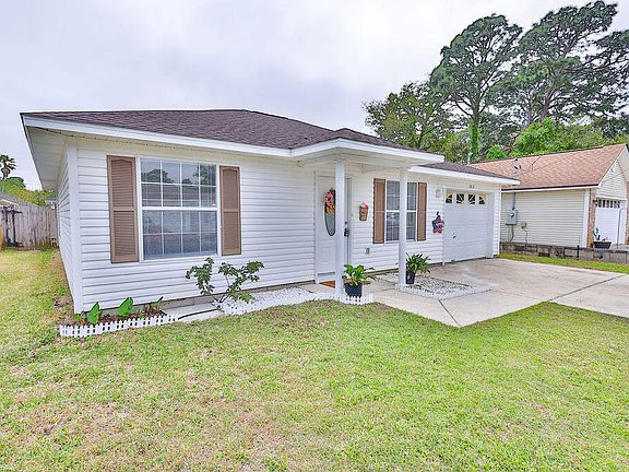 3rd image of 1813 Brick Cir