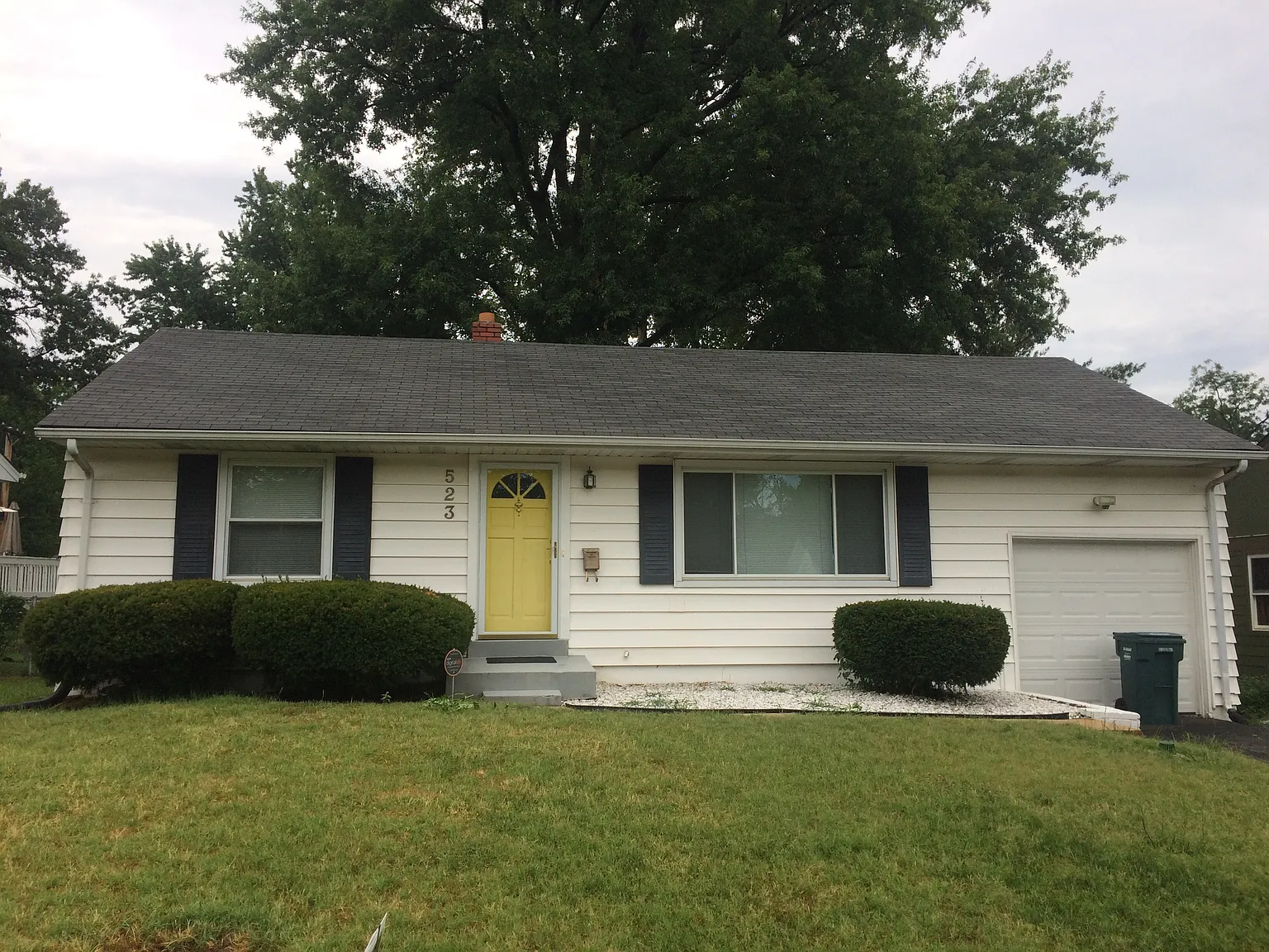 523 Mistletoe Ln photo 1