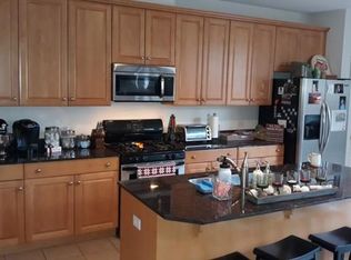 1952 Brentwood Rd #1952, Northbrook, IL 60062