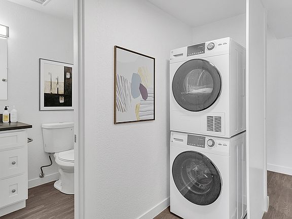 4th image of 7 Cantril St APT I