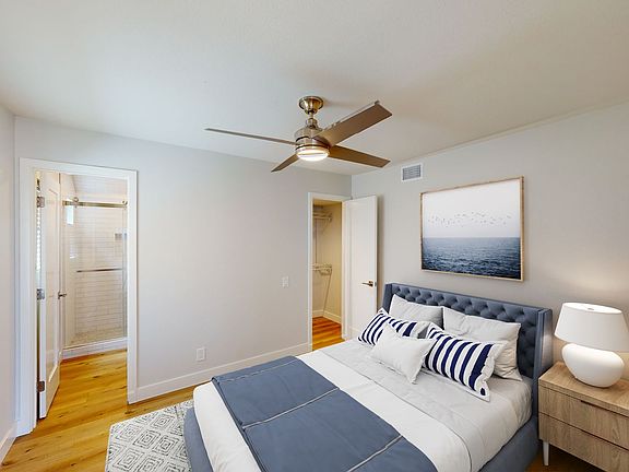 4th image of 1127 E Balboa Blvd #A