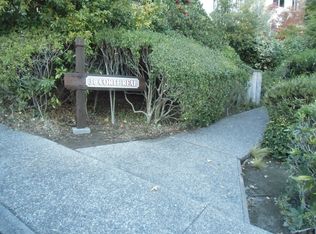 30 Corte Real APT 4, Greenbrae, CA 94904