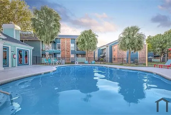 2 bed, 860 sqft, $1,184 — Photo 2