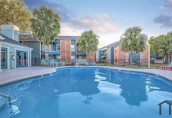 2nd image of 6947 Everhart Rd #2004