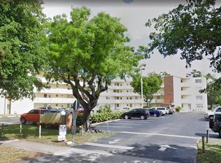 1201 NE 191st St #G402, Miami, FL 33179