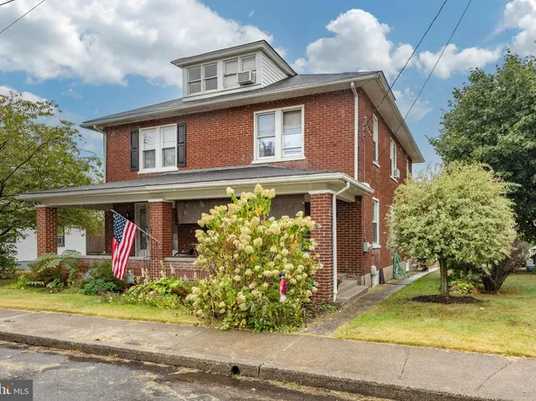 108 Cherry St, East Greenville, PA 18041