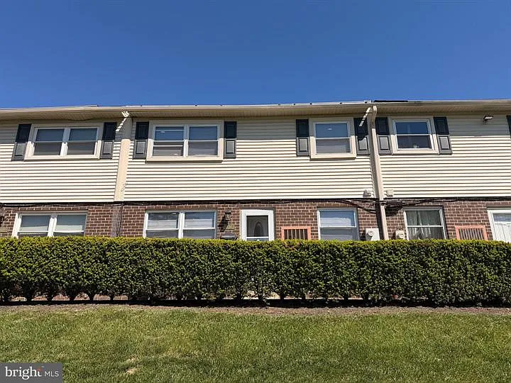 Building Photo - 607 Edison Ave #G