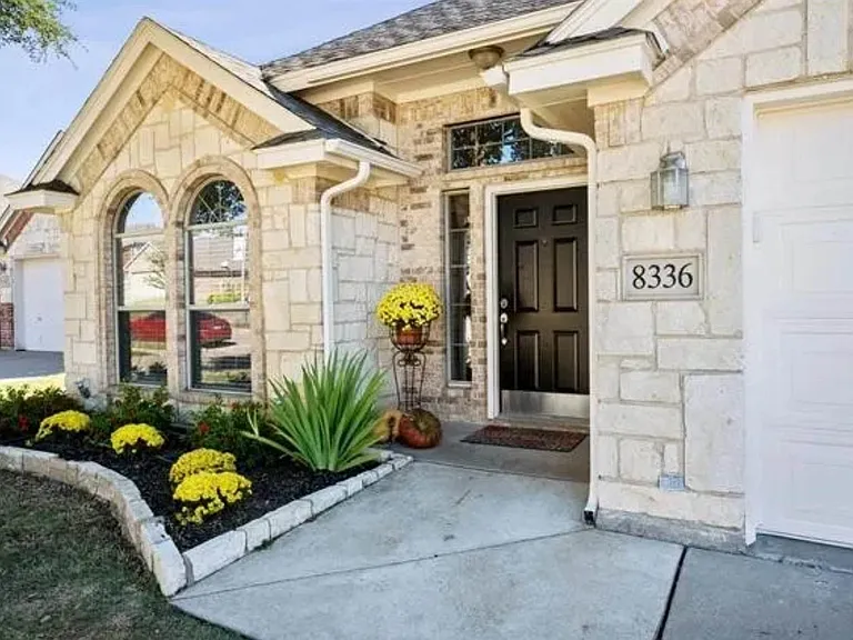 8336 Trinity Vista Trl — Photo 1