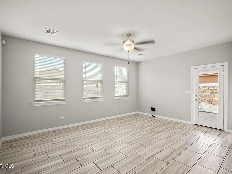 14760 Sam Garcia Ave — Photo 17