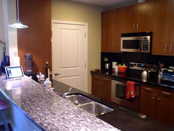 3rd image of 923 Peachtree St NE Unit 926