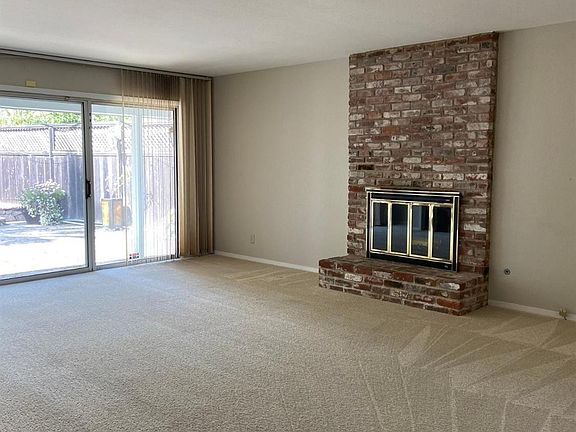 4th image of 3390 Sierra Oaks Dr